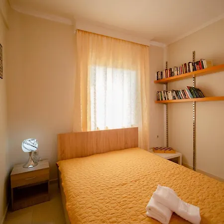 Egglezos House - Travelpro Services Halkidiki * Nea Moudania